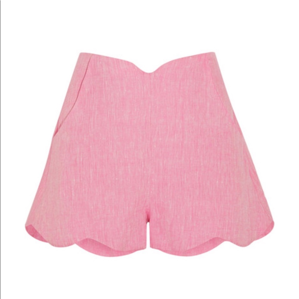 Linen Scalloped Short
